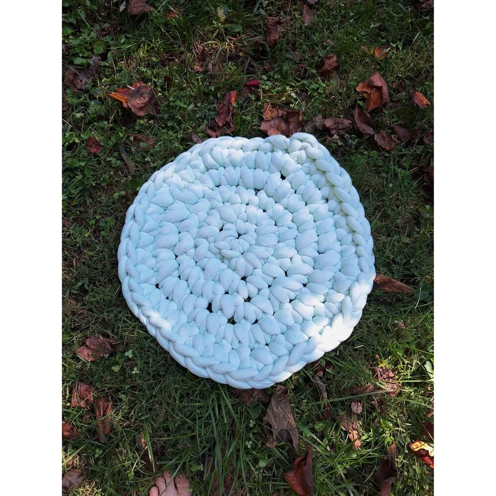 Extra soft hand made kitty mat